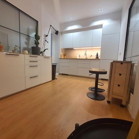 Rentadore Atocha Suites Madrid Bagian luar foto