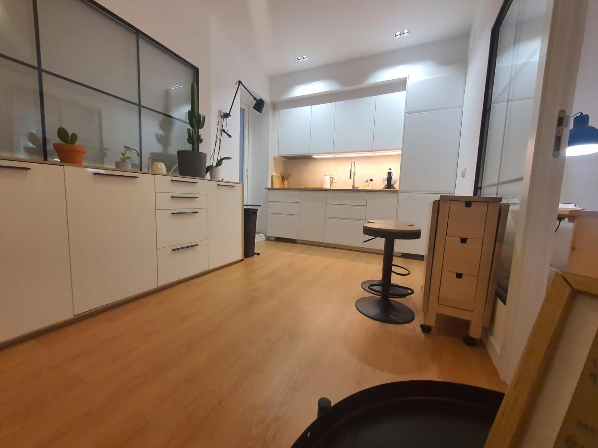 Rentadore Atocha Suites Madrid Bagian luar foto