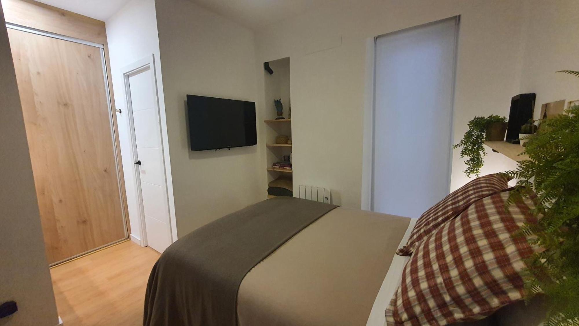 Rentadore Atocha Suites Madrid Bagian luar foto